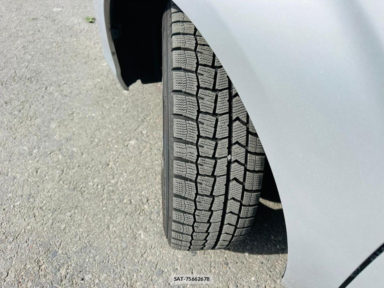 Toyota COROLLA AXIO 2019-06 7369166-32