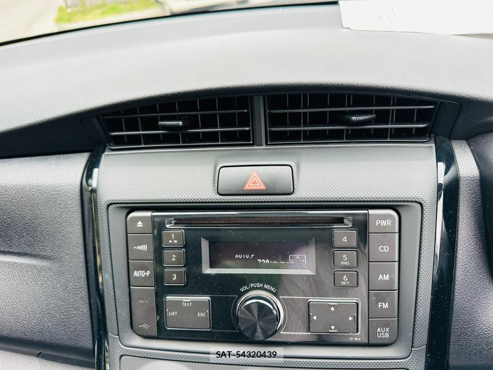 Toyota COROLLA AXIO 2019-01 7351405-18