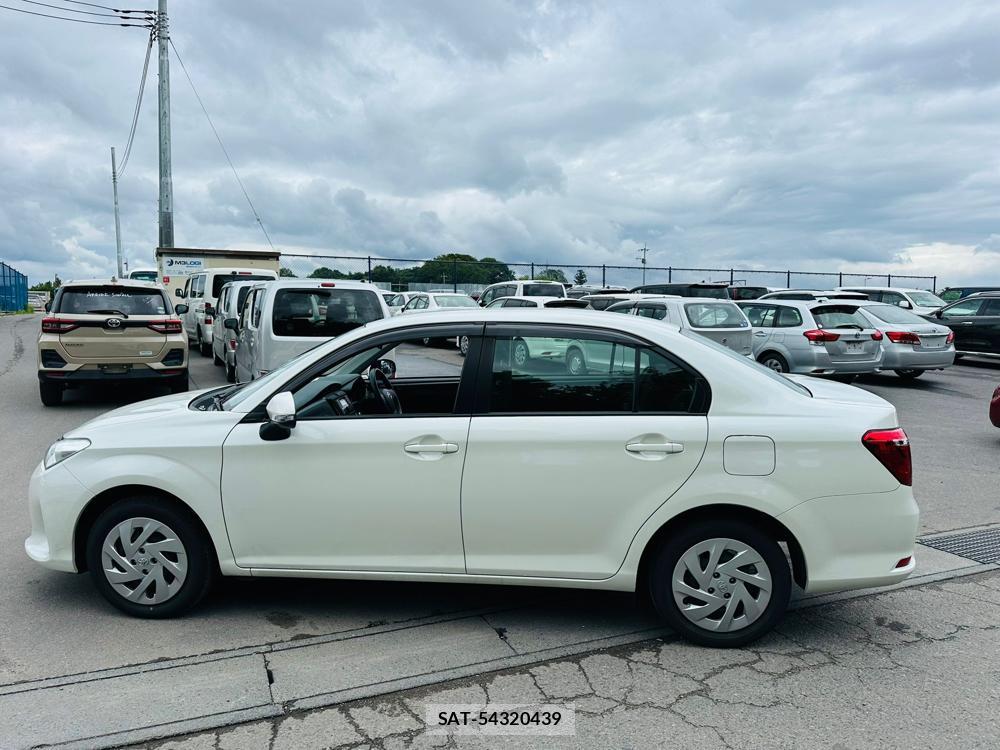Toyota COROLLA AXIO 2019-01 7351405-1
