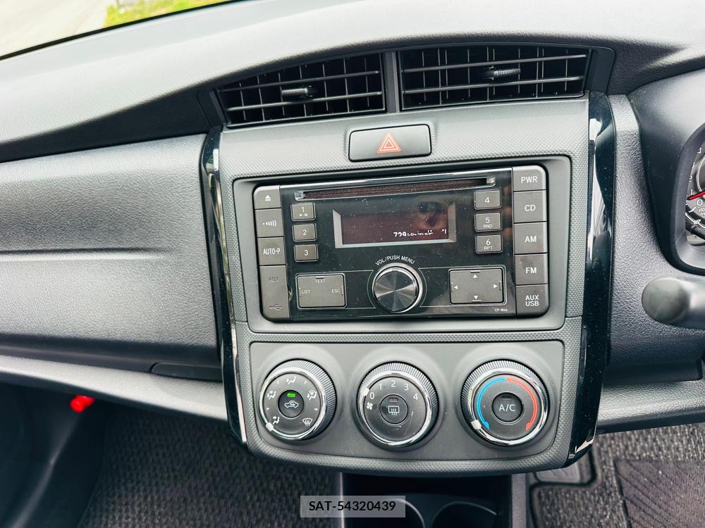 Toyota COROLLA AXIO 2019-01 7351405-19