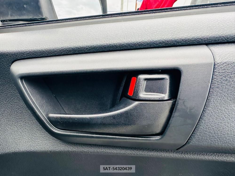 Toyota COROLLA AXIO 2019-01 7351405-21