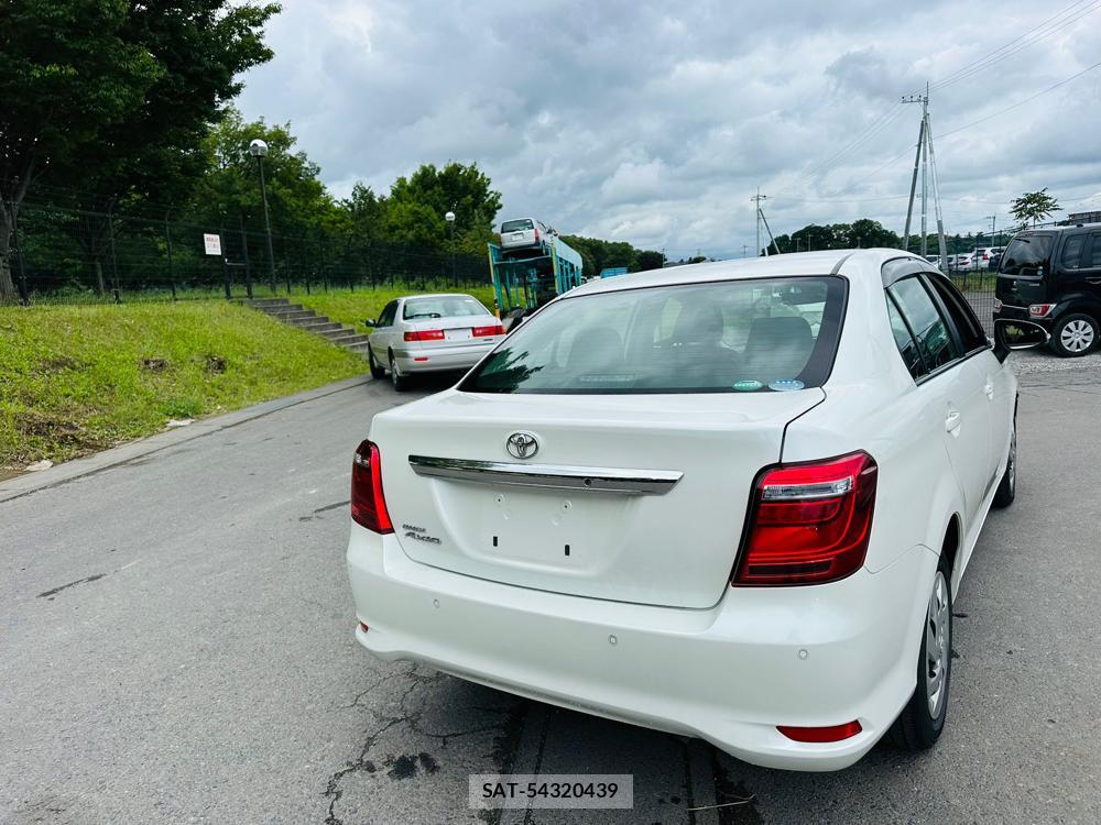 Toyota COROLLA AXIO 2019-01 7351405-4