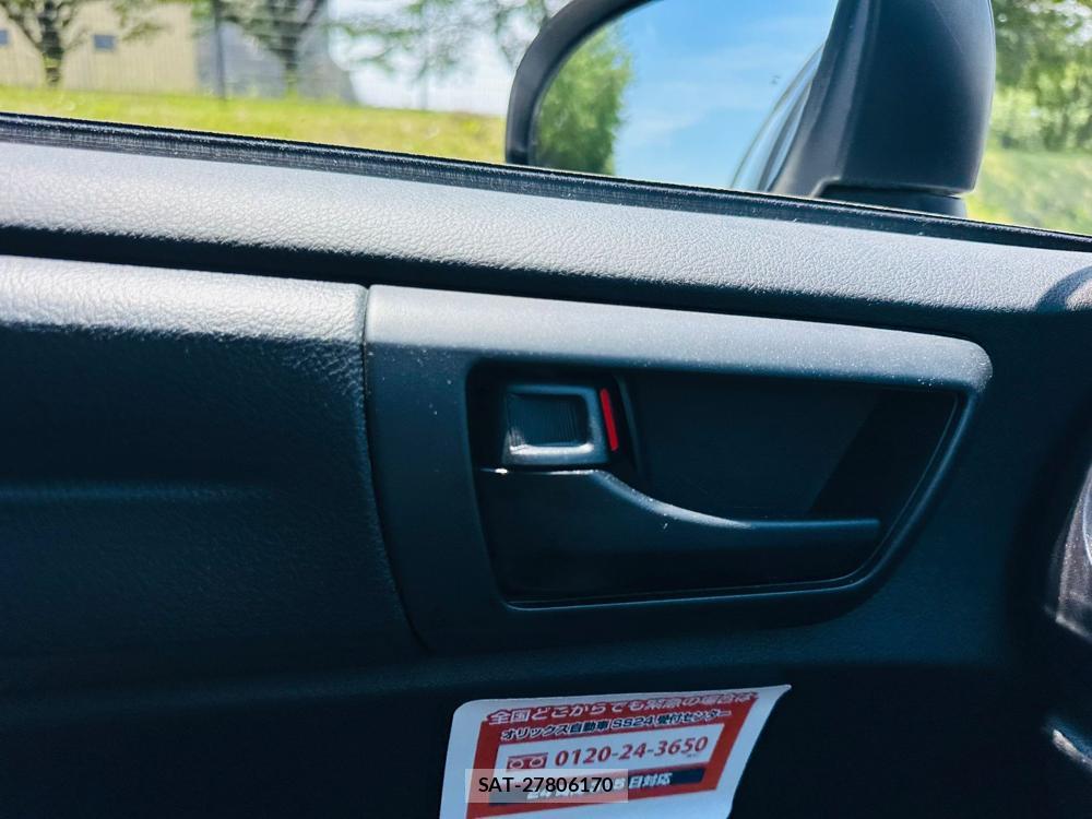 Toyota COROLLA AXIO 2019-05 7369169-23