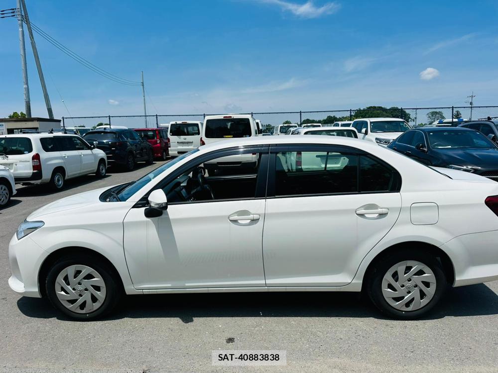 Toyota COROLLA AXIO 2020-04 7366394-1