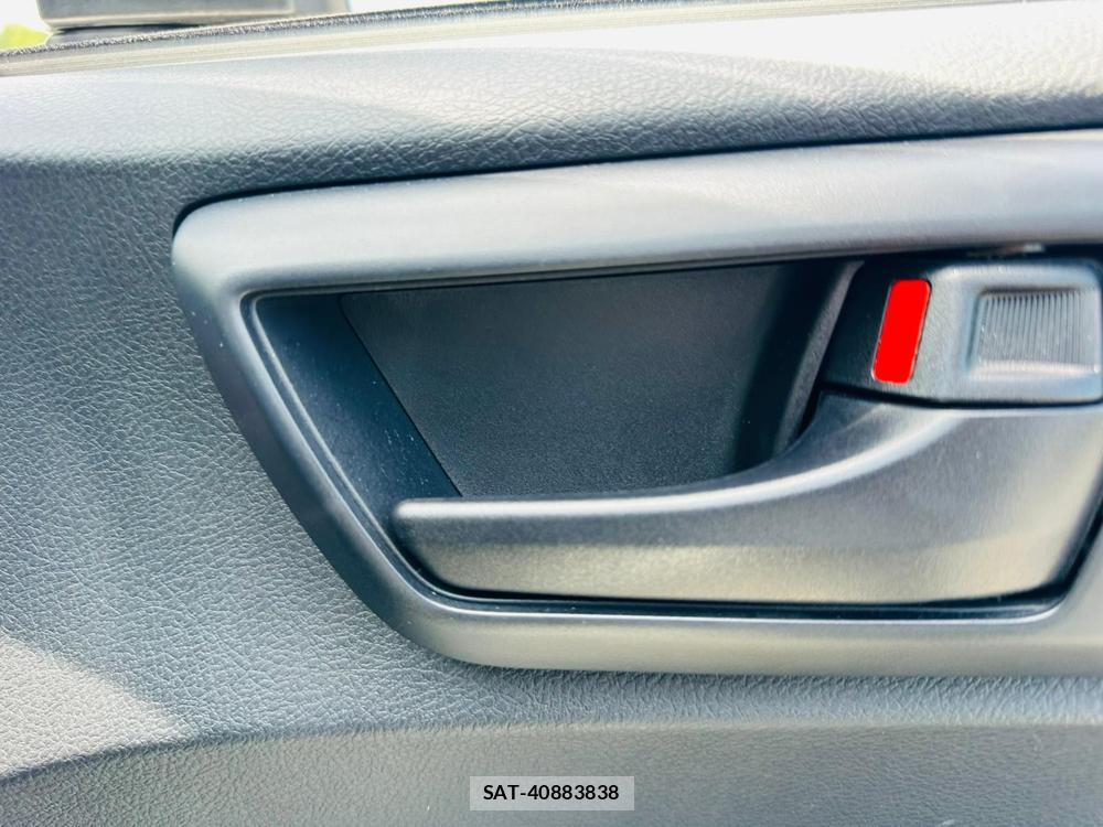 Toyota COROLLA AXIO 2020-04 7366394-21