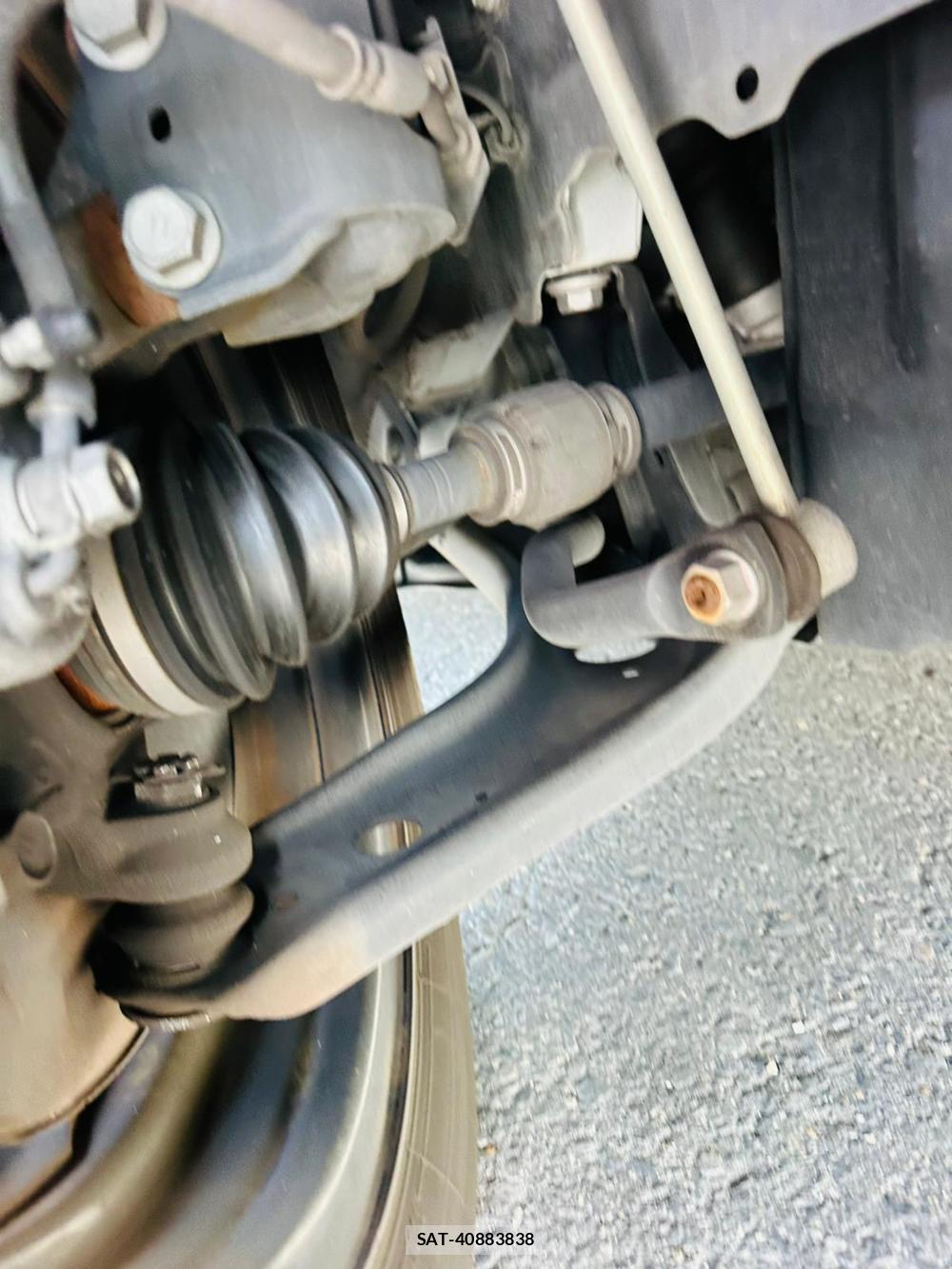 Toyota COROLLA AXIO 2020-04 7366394-34