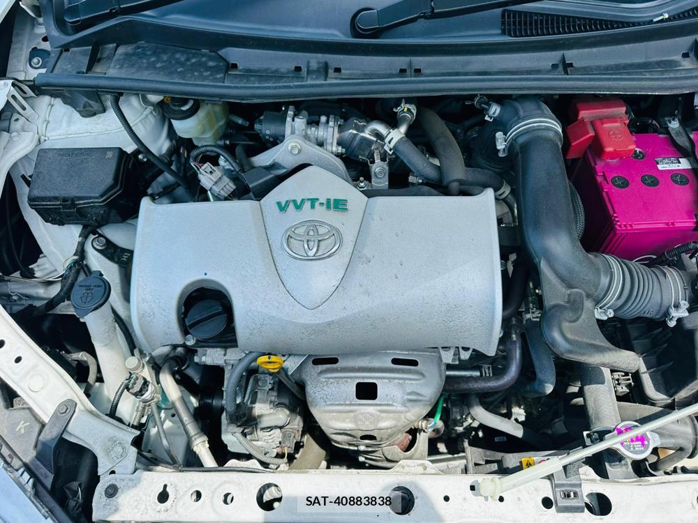 Toyota COROLLA AXIO 2020-04 7366394-38