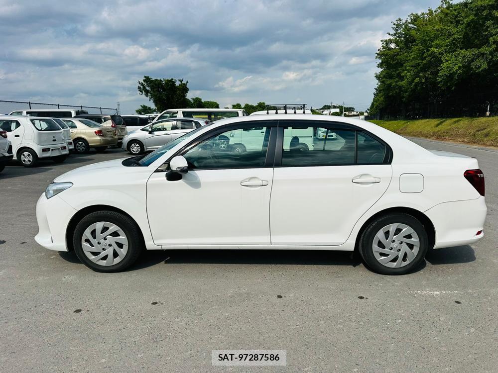 Toyota COROLLA AXIO 2020 7171849-1