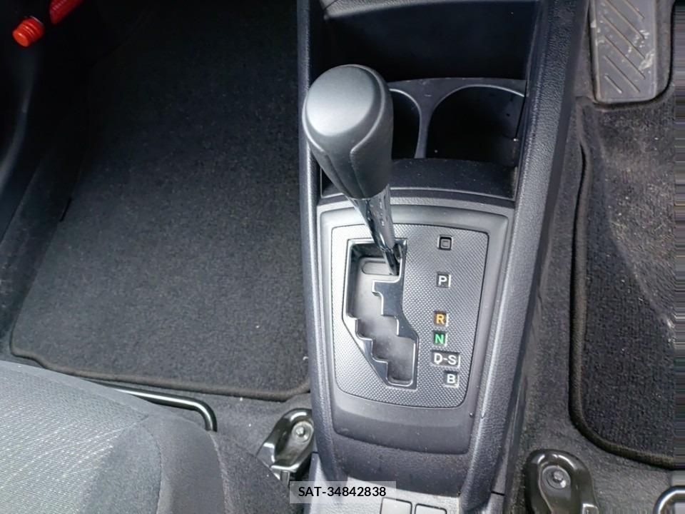 Toyota COROLLA AXIO 2019-06 7382732-9