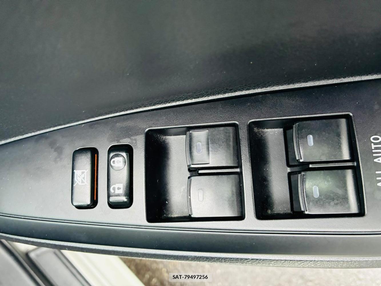 Toyota COROLLA AXIO 2019-05 7471400-22