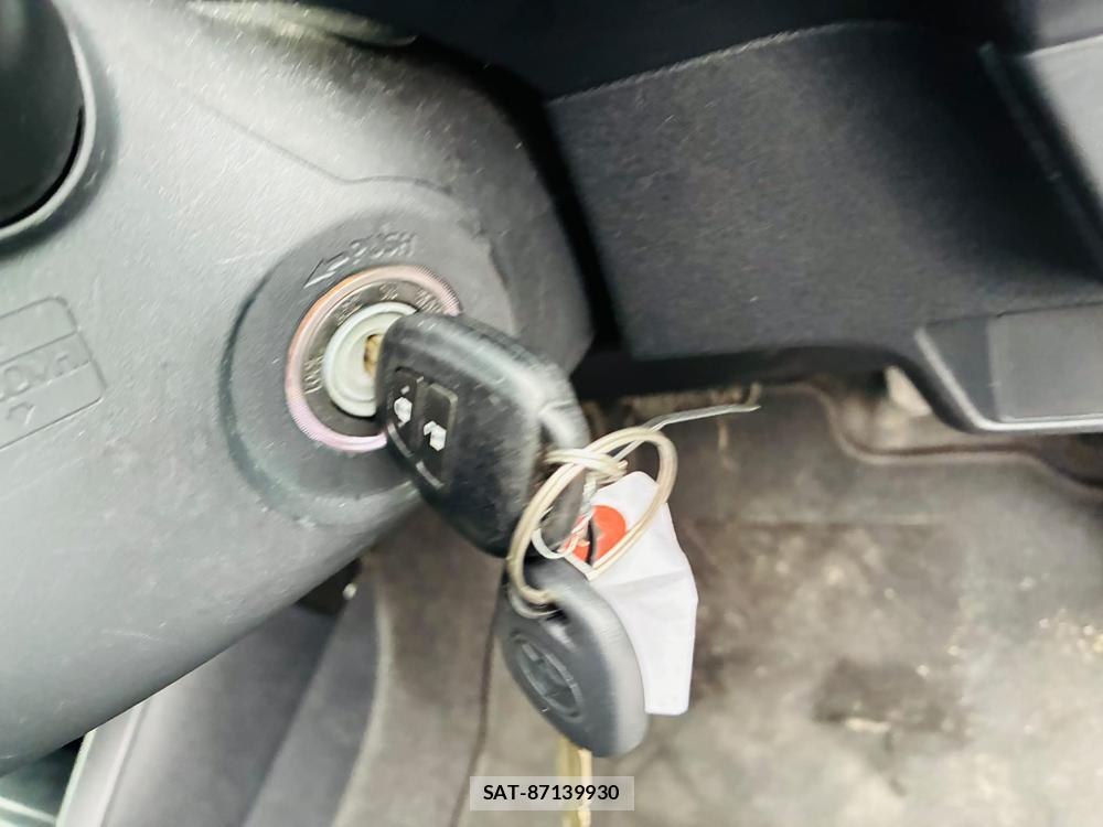 Toyota COROLLA AXIO 2019-05 7400697-16