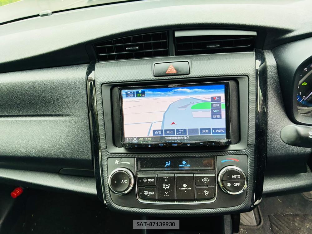 Toyota COROLLA AXIO 2019-05 7400697-19