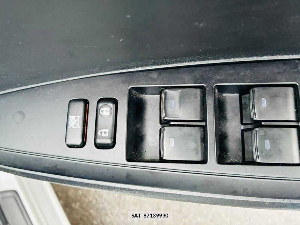 Toyota COROLLA AXIO 2019-05 7400697-22