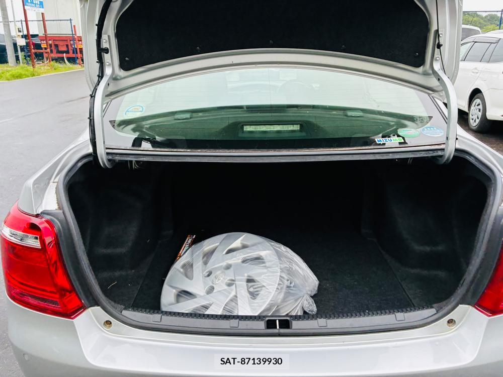 Toyota COROLLA AXIO 2019-05 7400697-25