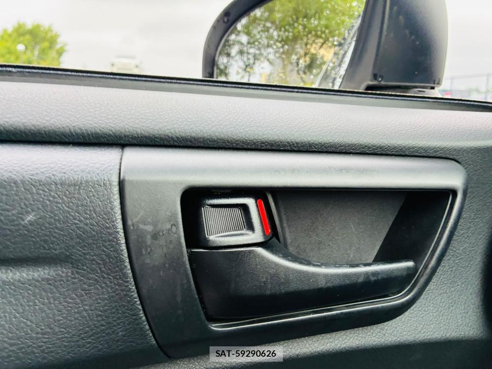 Toyota COROLLA AXIO 2019-05 6981426-23