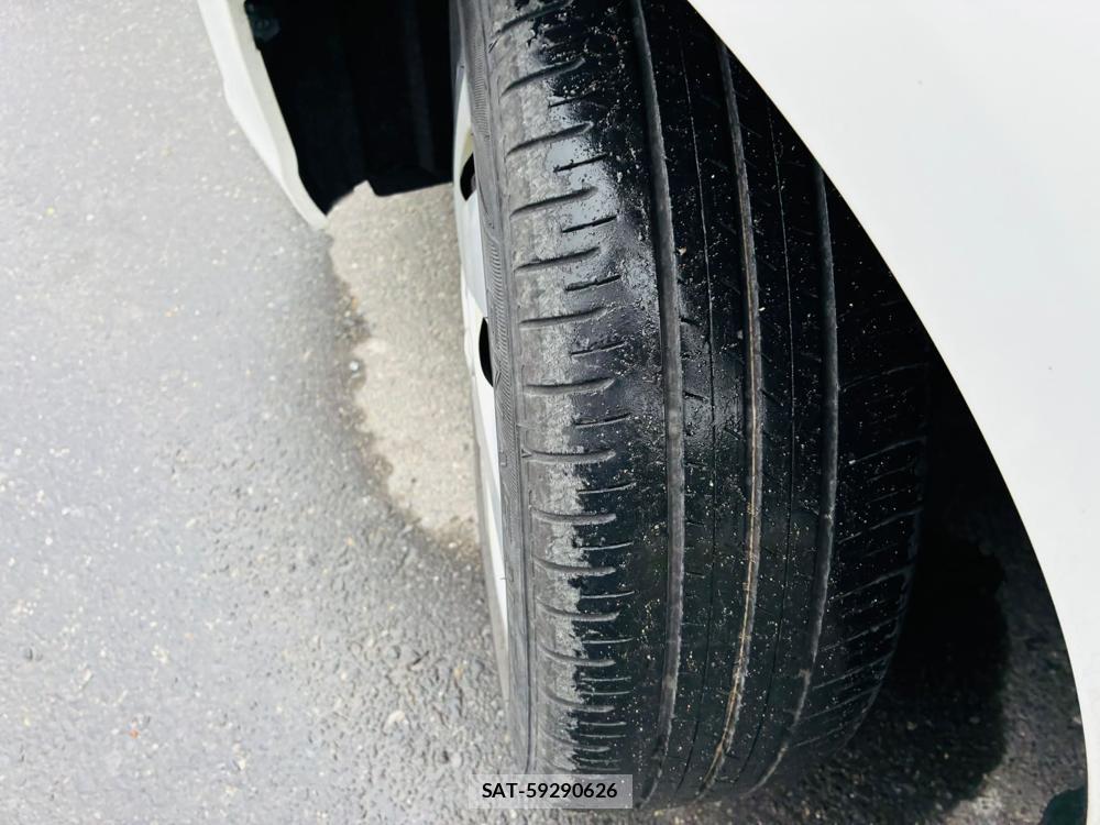 Toyota COROLLA AXIO 2019-05 6981426-31