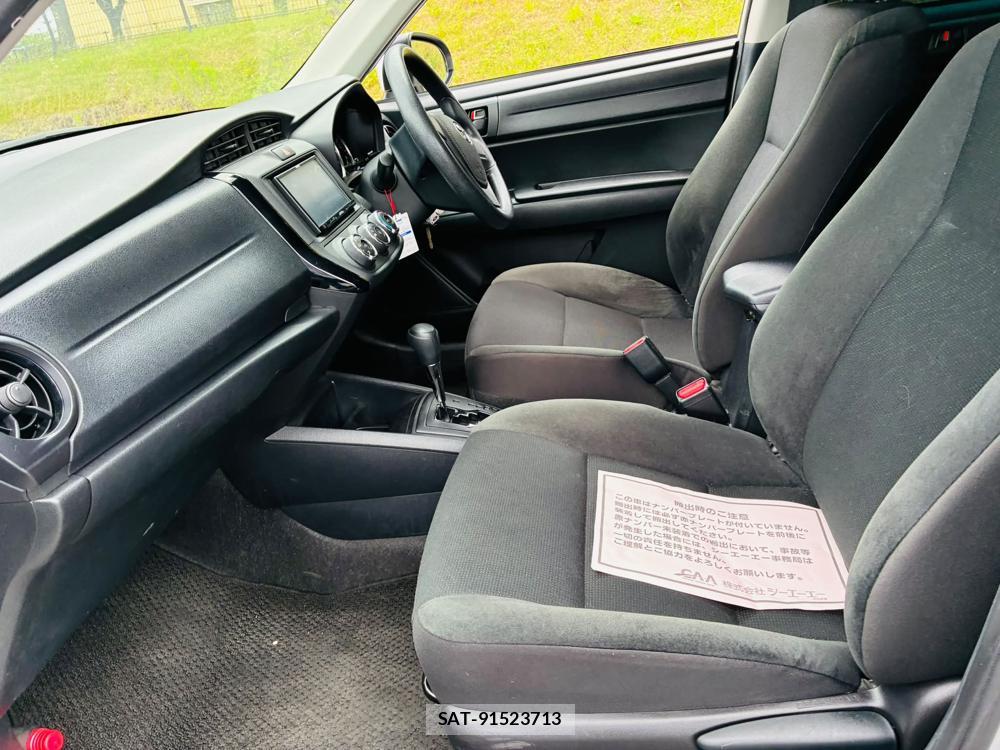 Toyota COROLLA AXIO 2019-02 7489160-10