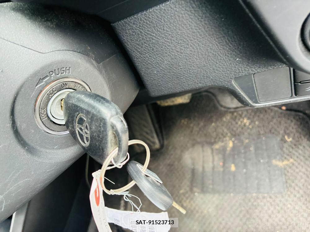 Toyota COROLLA AXIO 2019-02 7489160-16