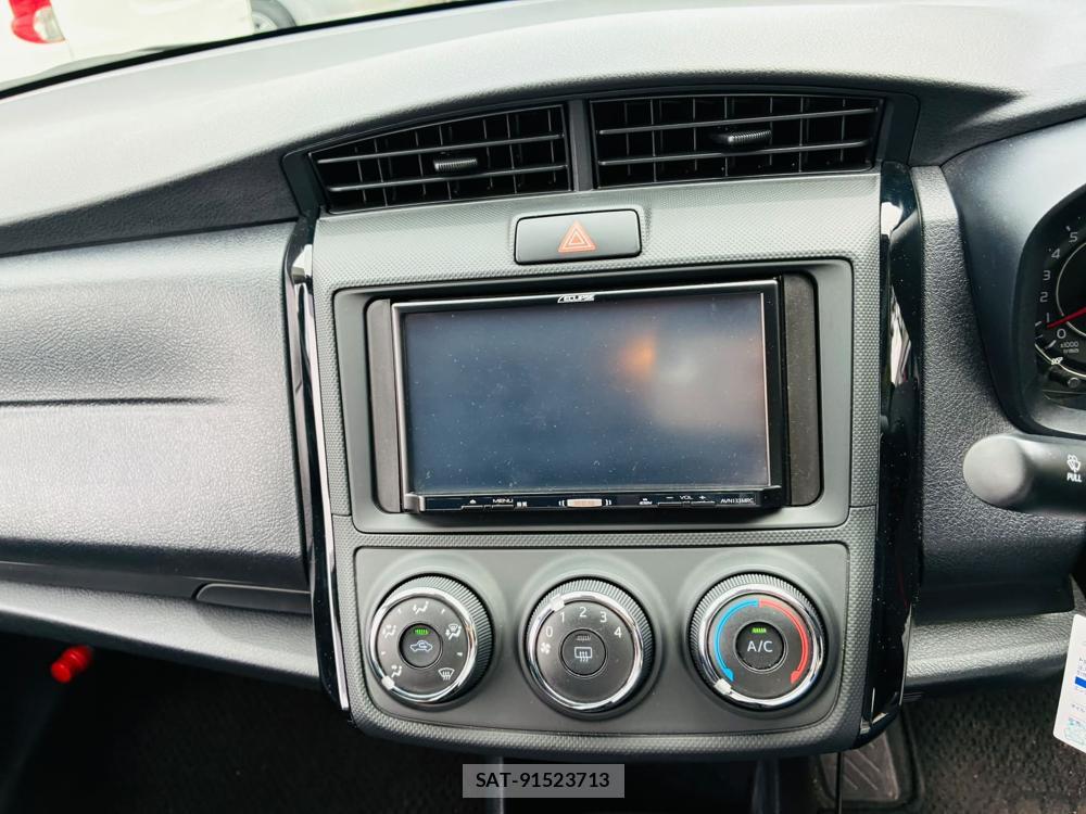 Toyota COROLLA AXIO 2019-02 7489160-19