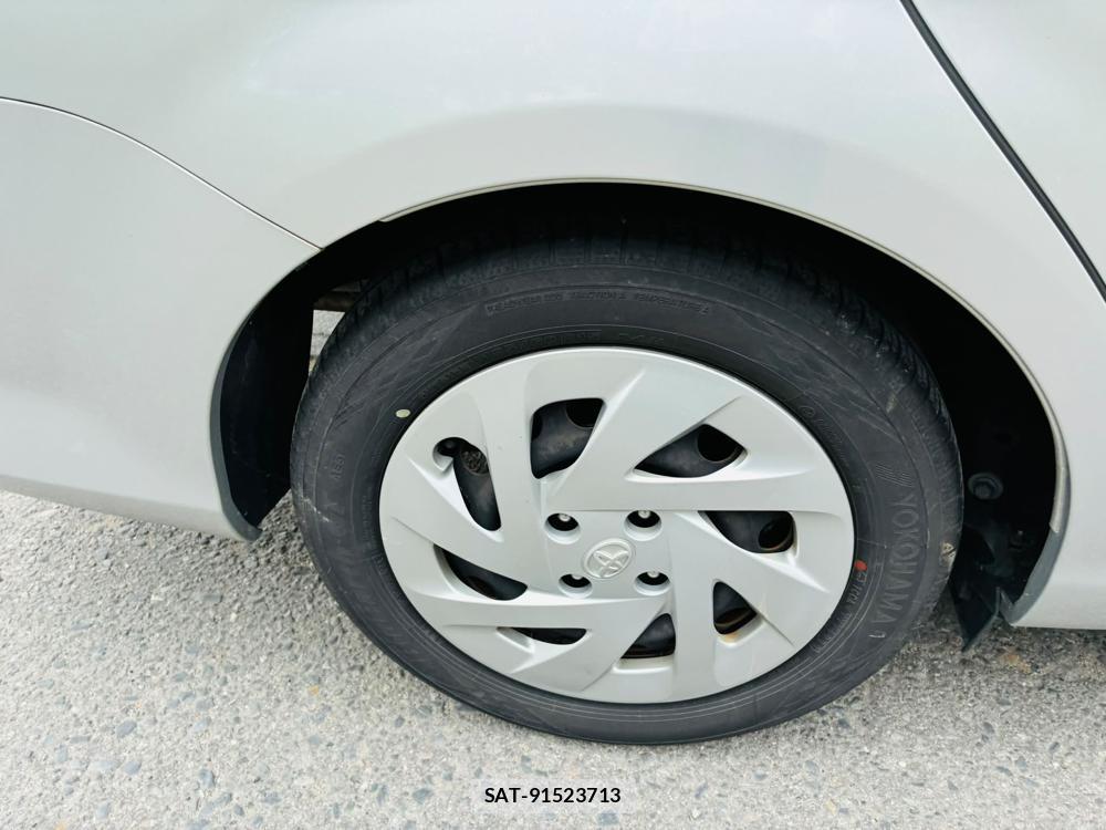 Toyota COROLLA AXIO 2019-02 7489160-27