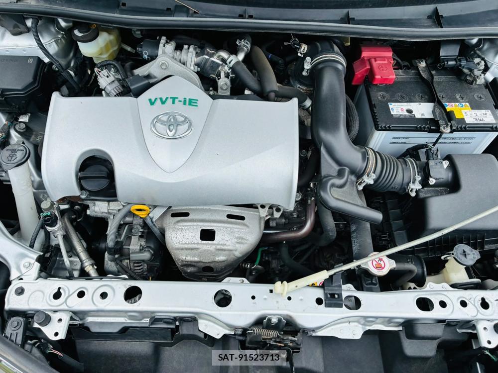 Toyota COROLLA AXIO 2019-02 7489160-35
