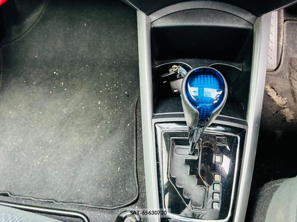 Toyota COROLLA AXIO 2019-04 7369156-20