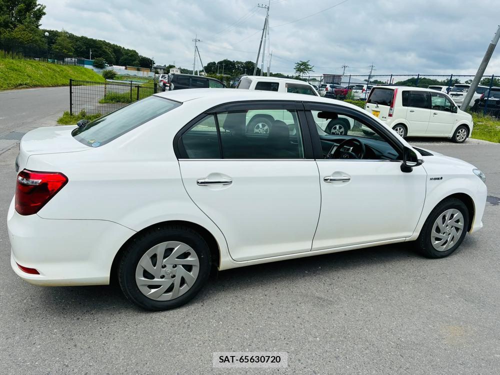 Toyota COROLLA AXIO 2019-04 7369156-5
