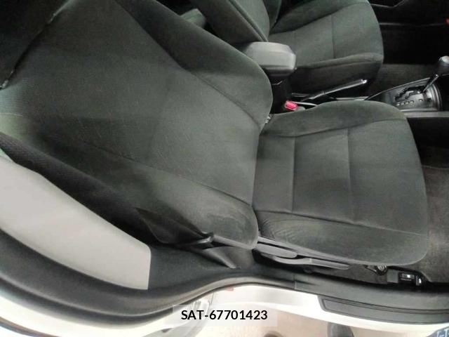 Toyota COROLLA AXIO 2019-07 7605441-9