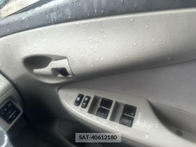 Toyota COROLLA AXIO 2009-11 7615579-16