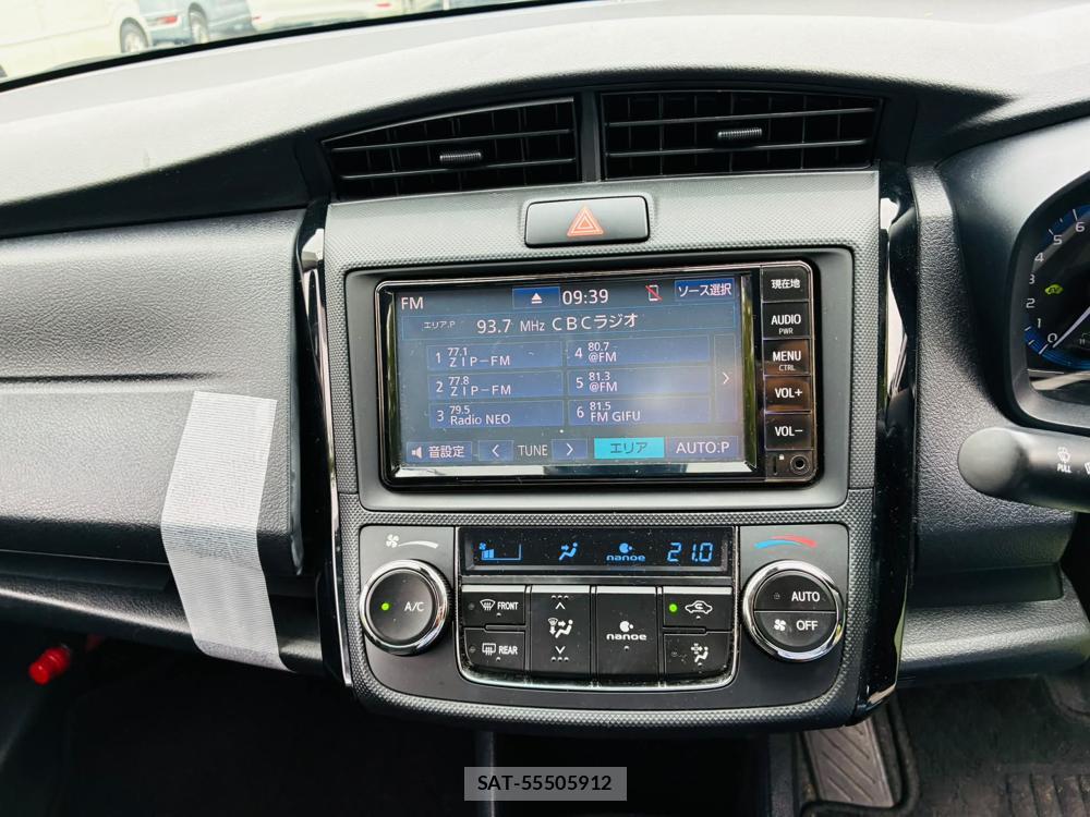 Toyota COROLLA AXIO 2019-05 7634461-19