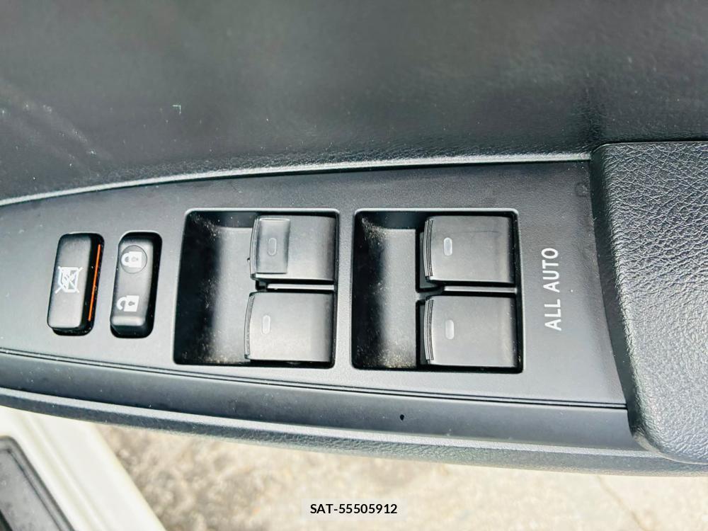 Toyota COROLLA AXIO 2019-05 7634461-22