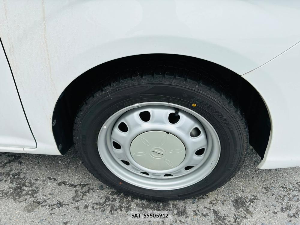 Toyota COROLLA AXIO 2019-05 7634461-28