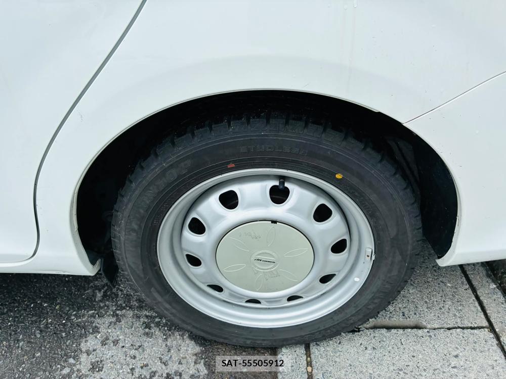 Toyota COROLLA AXIO 2019-05 7634461-30