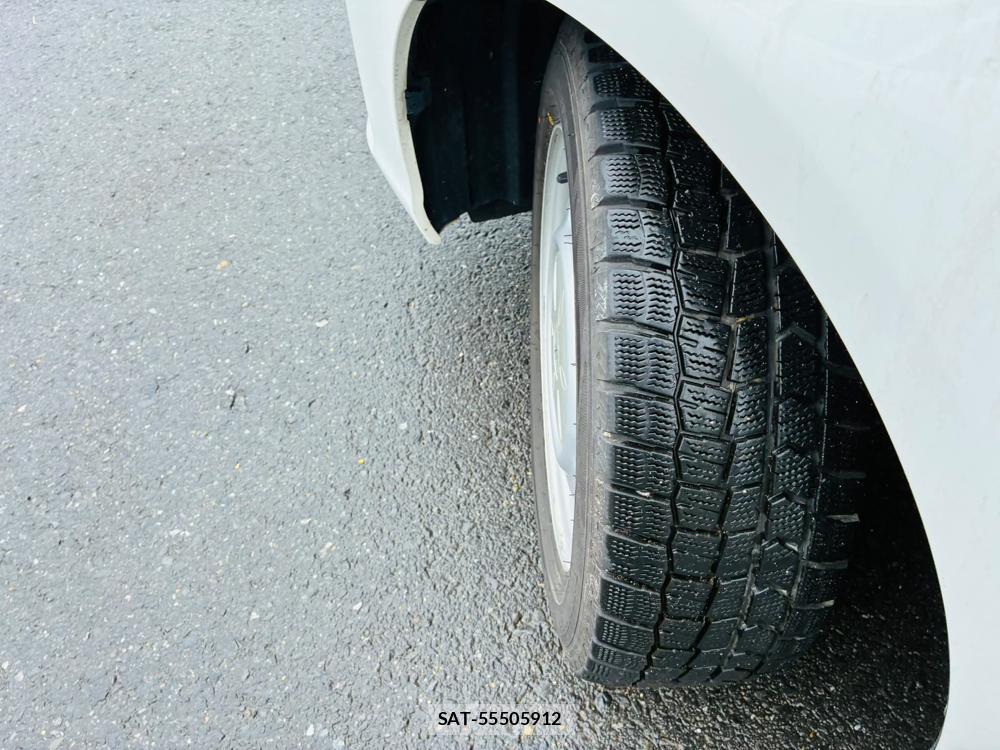 Toyota COROLLA AXIO 2019-05 7634461-31