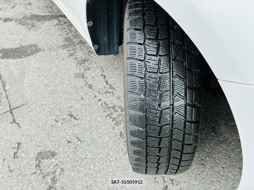 Toyota COROLLA AXIO 2019-05 7634461-32