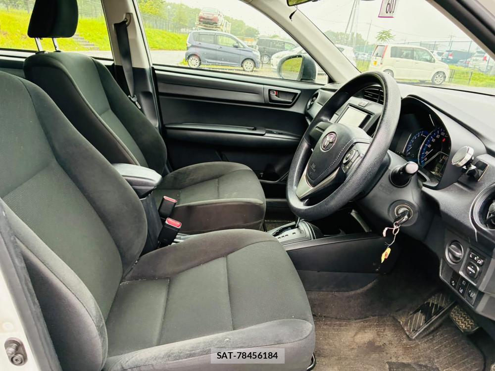 Toyota COROLLA AXIO 2019-02 7496361-11