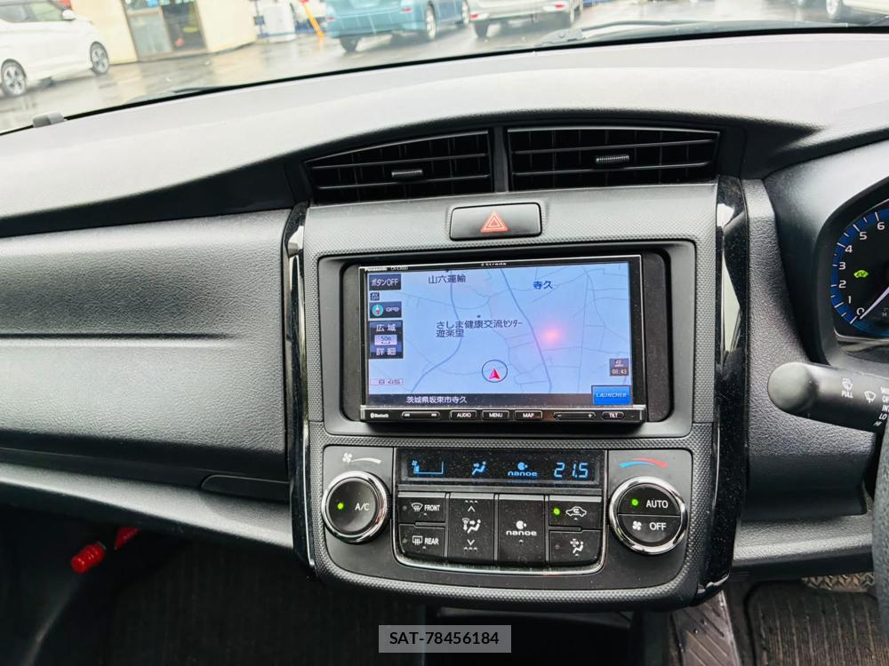 Toyota COROLLA AXIO 2019-02 7496361-19