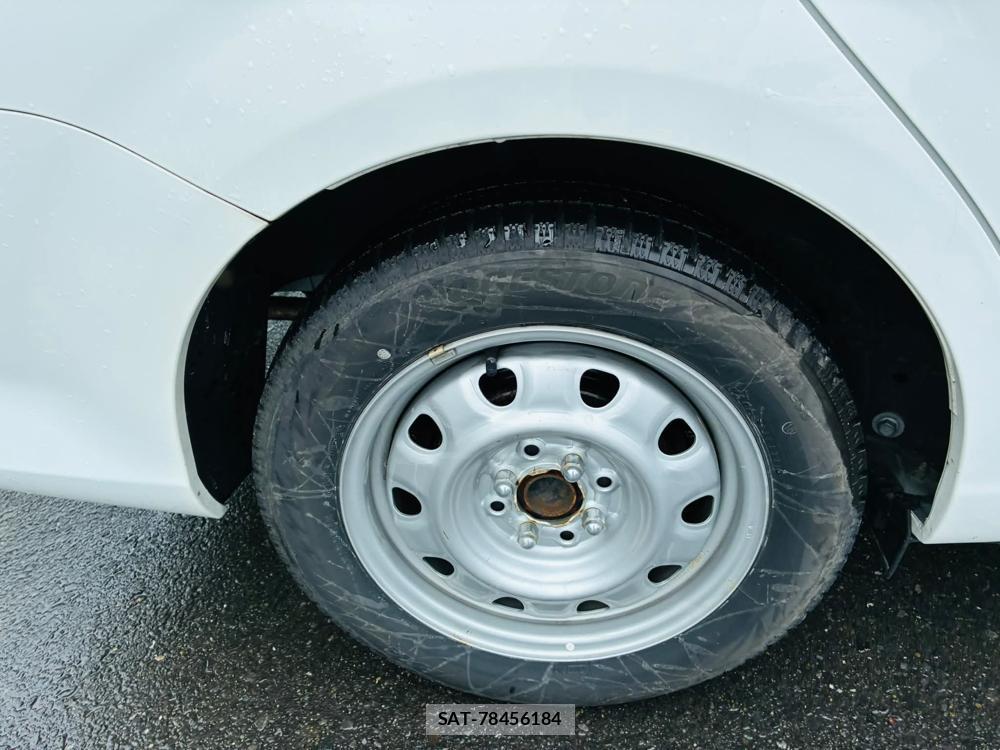 Toyota COROLLA AXIO 2019-02 7496361-27