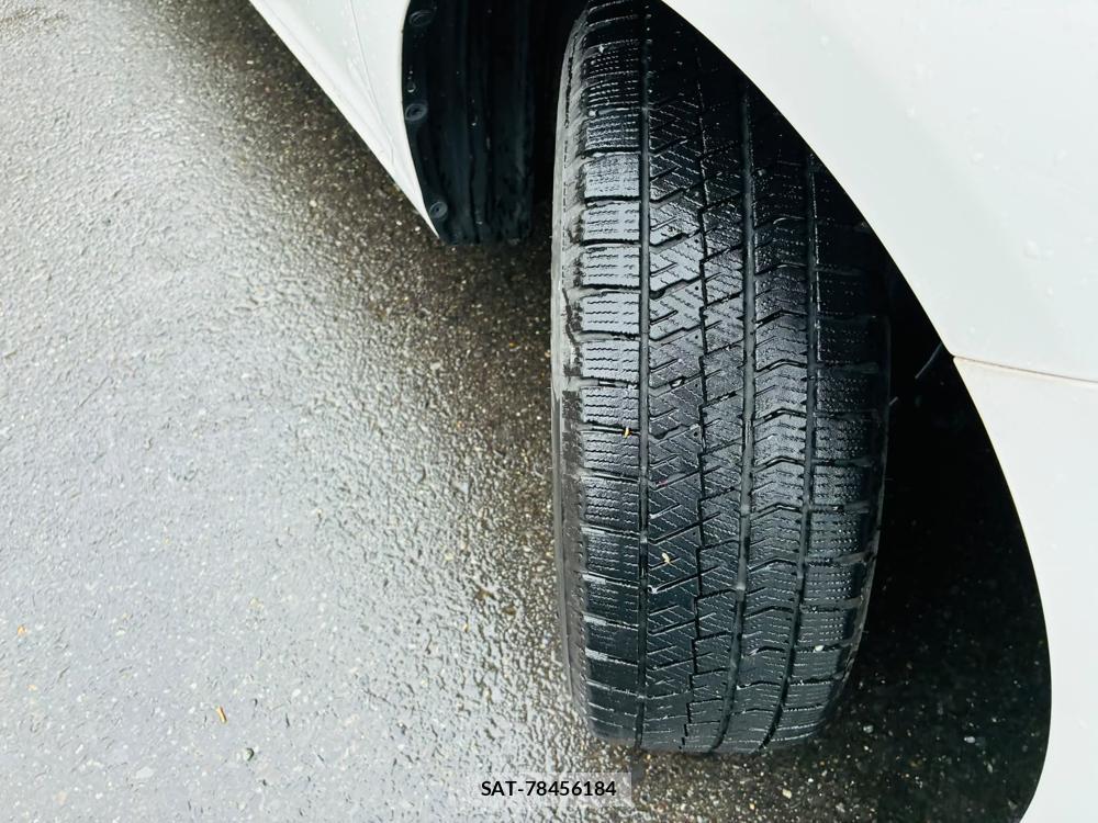 Toyota COROLLA AXIO 2019-02 7496361-32