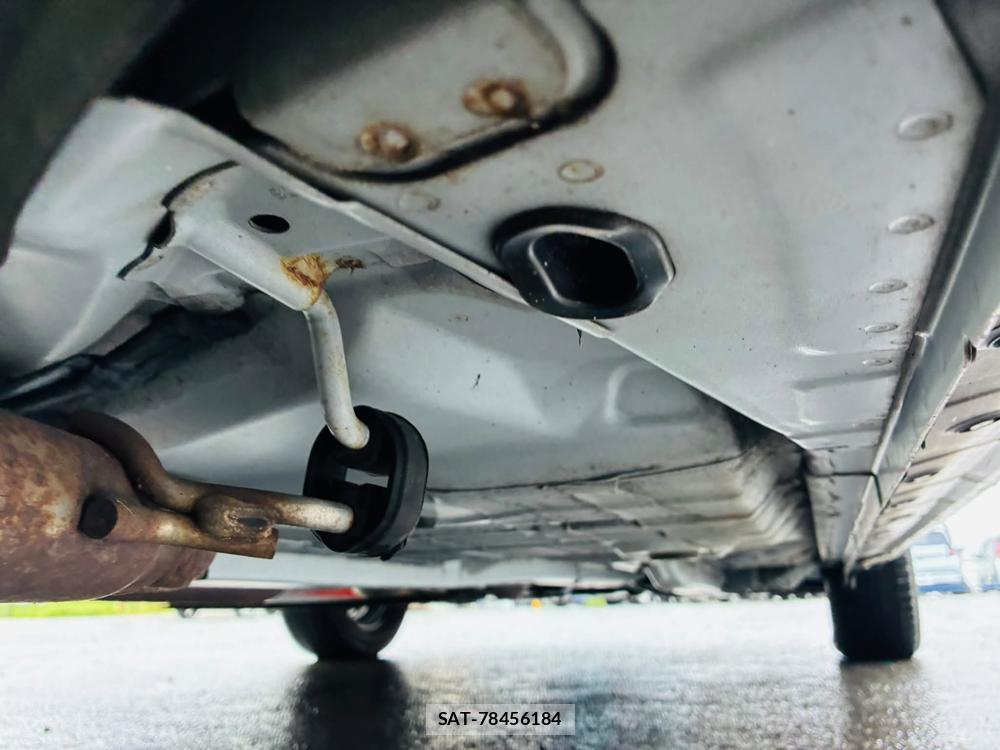 Toyota COROLLA AXIO 2019-02 7496361-36
