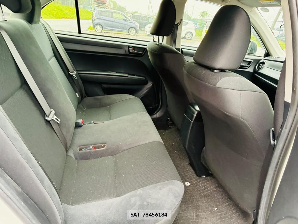 Toyota COROLLA AXIO 2019-02 7496361-8