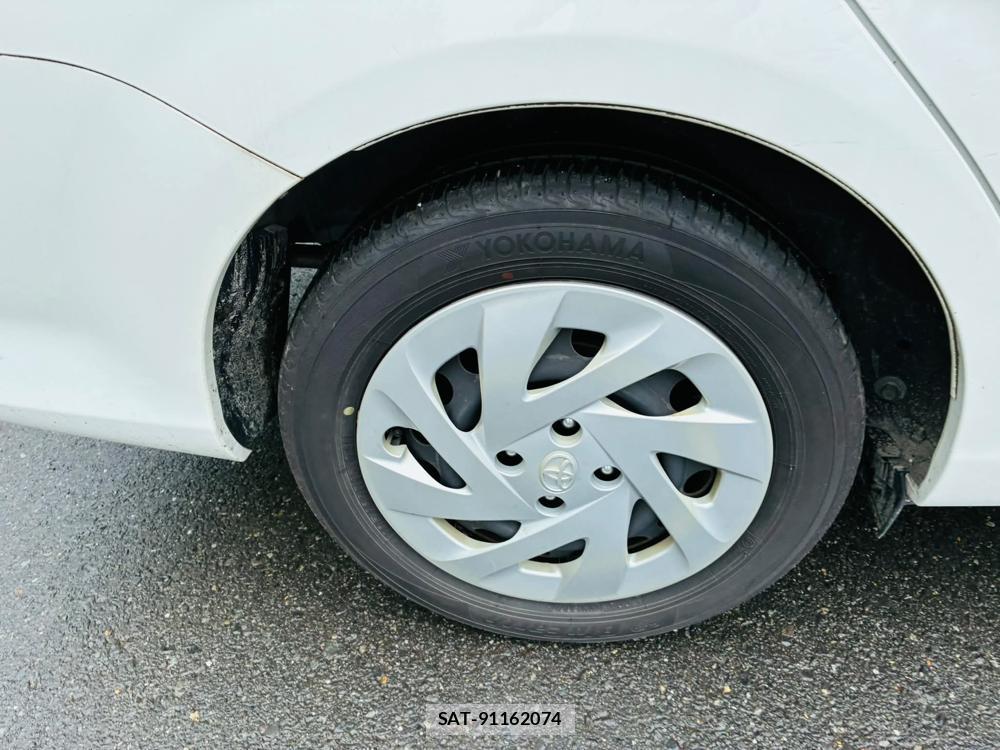 Toyota COROLLA AXIO 2020-06 7496367-27