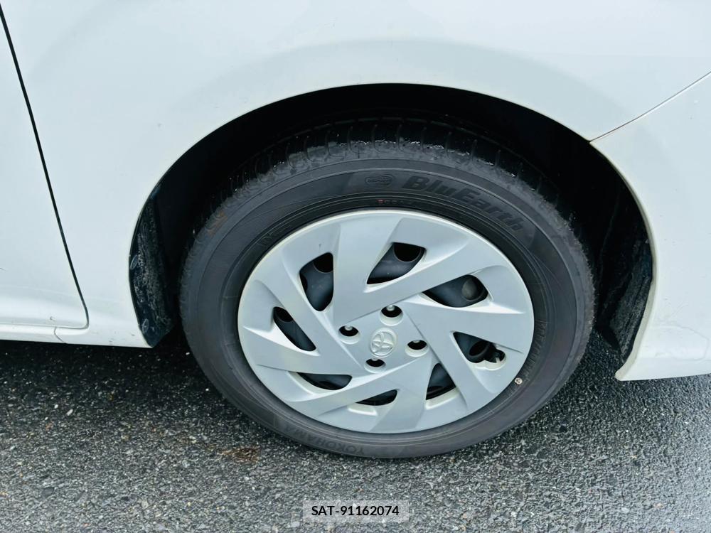 Toyota COROLLA AXIO 2020-06 7496367-28
