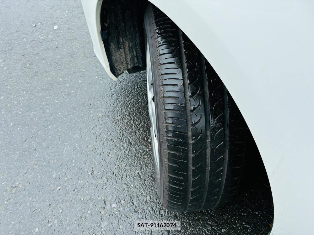 Toyota COROLLA AXIO 2020-06 7496367-31