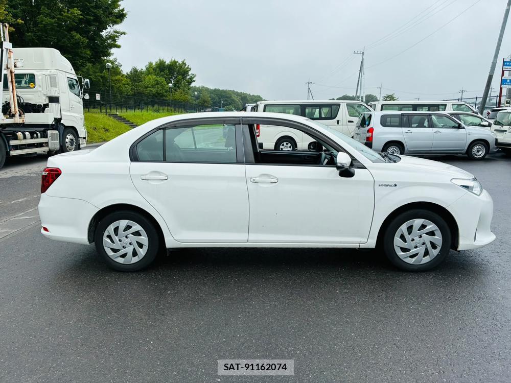 Toyota COROLLA AXIO 2020-06 7496367-5