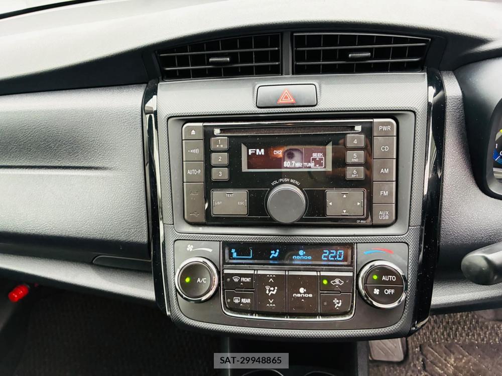 Toyota COROLLA AXIO 2019-05 7382708-18
