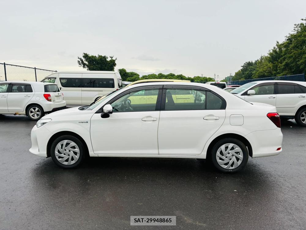 Toyota COROLLA AXIO 2019-05 7382708-1