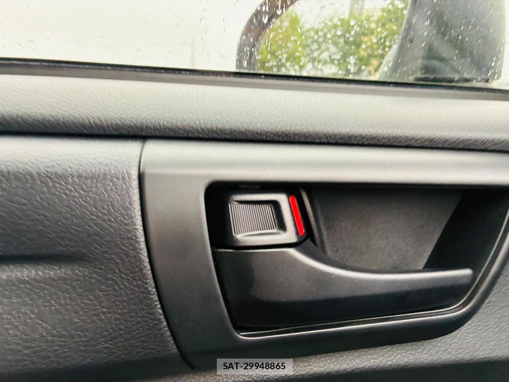 Toyota COROLLA AXIO 2019-05 7382708-22