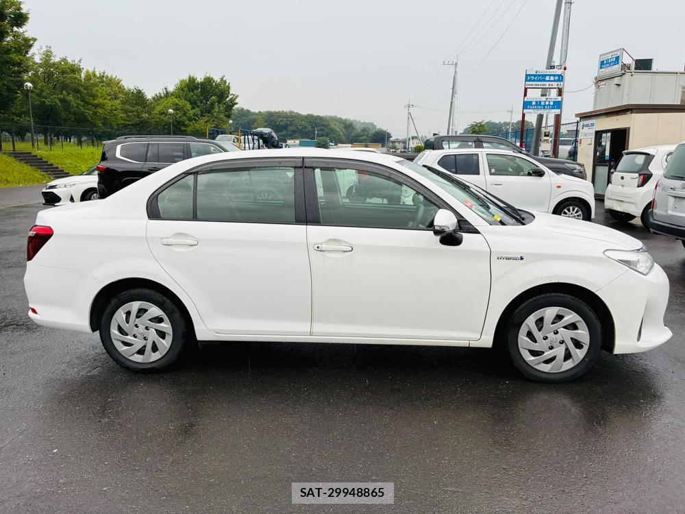 Toyota COROLLA AXIO 2019-05 7382708-5