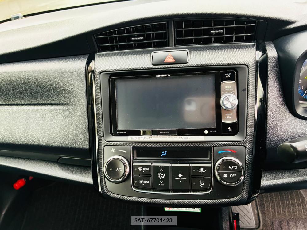 Toyota COROLLA AXIO 2019-07 7605441-17